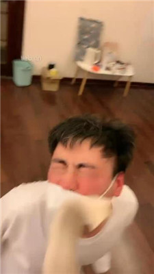 图片[13]_【宝爷】黑鞋白袜S-虐打踢踹抽耳光_HD绳艺资源