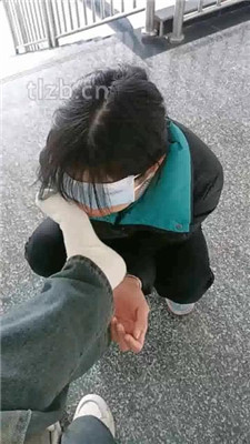 图片[17]_【爱可呀】寝室伺候班花-吸味清理鞋/首尝升水/楼道舔脚_HD绳艺资源