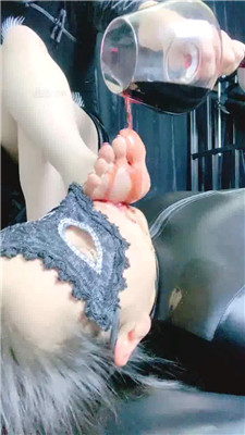 图片[12]_【高傲】母畜-丝袜裸足恋足狂舔/插嘴_HD绳艺资源