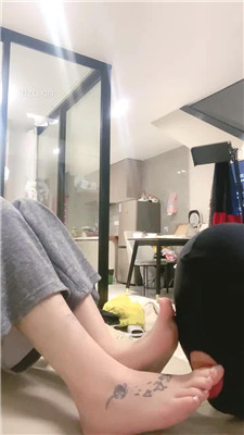 图片[3]_【小软】近距离裸足舔_HD绳艺资源