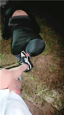 图片[5]_【小软】深夜户外遛狗-舔脏鞋白袜_HD绳艺资源