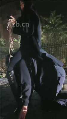 图片[7]_【昭玥】夜调-开车遛狗/骑马钻胯/绑树耳光_HD绳艺资源