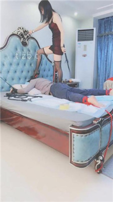 图片[12]_【果儿】遛狗骑马转胯踩脚垫-艺术装置训练【上】_HD绳艺资源