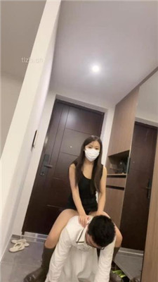 【汐言】犬化奴伺候主人下班-赏赐圣水_HD绳艺资源