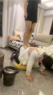 图片[9]_【汐言】犬化奴伺候主人下班-赏赐圣水_HD绳艺资源