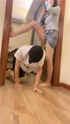 图片[16]_【伊妮】双S-滴蜡狗舌/裸足诱惑/耳光/骑狗背【完整版】_HD绳艺资源