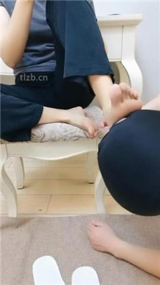 图片[3]_【Belle】近距离裸足恋足舔_HD绳艺资源