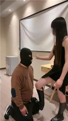 【乔伊】耳光连环抽/踩踏转胯提档/坐脸窒息_HD绳艺资源