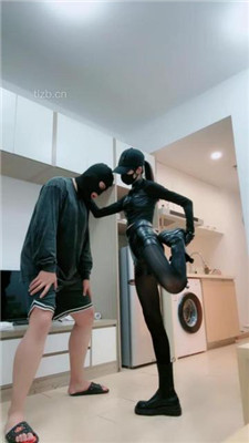 图片[3]_【美娜格格】短靴黑丝重度提档/耳光/踩踏_HD绳艺资源