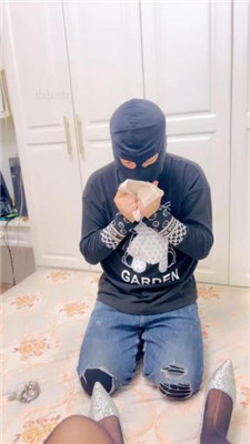 图片[17]_【伊兮夫妻】骑马转胯/抽耳光/跪舔黑丝/赏赐圣水_HD绳艺资源