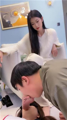 图片[19]_【麋鹿银儿】女神狗-胯下辱/酒瓶插嘴/跪舔白袜脚/情侣奴_HD绳艺资源