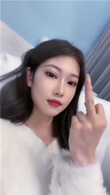 图片[20]_【麋鹿银儿】女神狗-胯下辱/酒瓶插嘴/跪舔白袜脚/情侣奴_HD绳艺资源