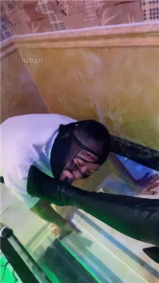 图片[5]_【陈甜女帝】KTV-狗舌头涂鞋油清理脏鞋_HD绳艺资源