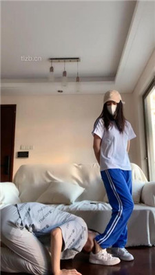 图片[4]_【宝爷】学生服-小白鞋船袜踩虐/掐脖窒息_HD绳艺资源