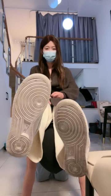 图片[5]_【樱子大人】舔原味裸足白袜/空军一号踩踏/鞋抽耳光_HD绳艺资源