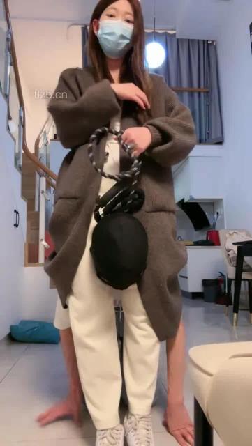 图片[6]_【樱子大人】舔原味裸足白袜/空军一号踩踏/鞋抽耳光_HD绳艺资源