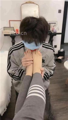 【可儿绳艺导师】品尝脚趾缝/脚喂食_HD绳艺资源