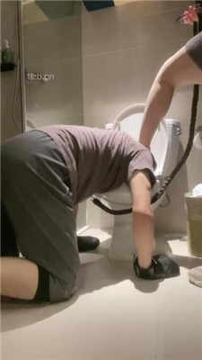 图片[13]_【漫漫】转胯骑马-训练-小白鞋踩虐-喝圣水咀嚼厕纸_HD绳艺资源