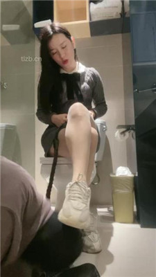 图片[18]_【漫漫】转胯骑马-训练-小白鞋踩虐-喝圣水咀嚼厕纸_HD绳艺资源