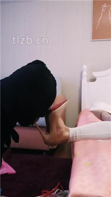 图片[4]_【An盈盈】运动后原味鞋袜狂舔_HD绳艺资源