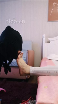 图片[6]_【An盈盈】运动后原味鞋袜狂舔_HD绳艺资源