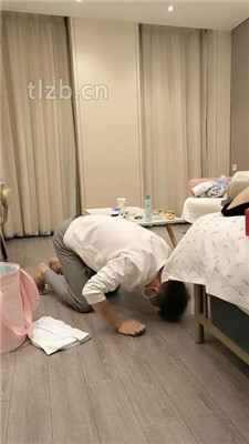 图片[9]_【舞池大人】抖M男友伺候主人就寝【完整版】_HD绳艺资源