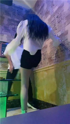 图片[2]_【陈甜女帝】KTV窒息喂食提档【上】_HD绳艺资源