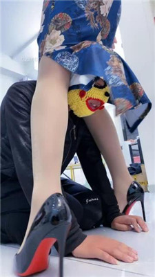 图片[15]_【麋鹿银儿】3S-轮流抽耳光/掐脖窒息/转胯/藤条抽_HD绳艺资源