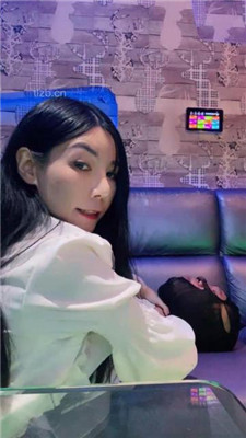 【陈甜女帝】KTV窒息喂食提档【下】_HD绳艺资源