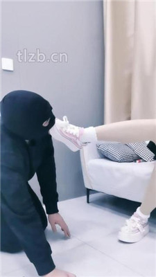 图片[8]_【甜桃】萝莉学生主-白袜崇拜/舔脏鞋底/转胯遛狗/踩狗舌/脚捂脸_HD绳艺资源