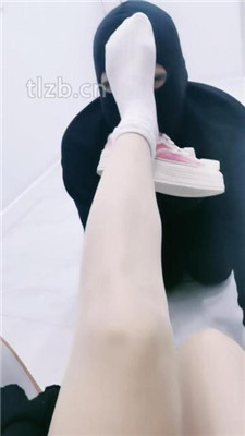 图片[20]_【甜桃】萝莉学生主-白袜崇拜/舔脏鞋底/转胯遛狗/踩狗舌/脚捂脸_HD绳艺资源