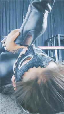 图片[20]_【小小不点】母畜-锁链绳艺技巧/舔脏鞋/脚插嘴【双视角版】_HD绳艺资源