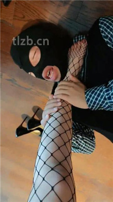 图片[10]_【梓晨】长靴踩脖窒息/脚耳光_HD绳艺资源