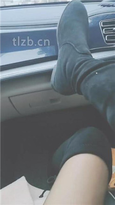 【熟女coco】车内长靴黑丝玩虐狗【完整版】_HD绳艺资源