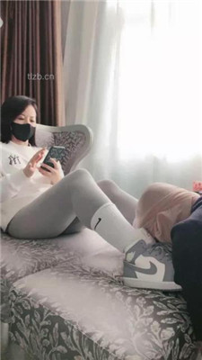 【冷颜】闻着rs+小白袜皮靴发骚_HD绳艺资源