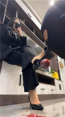 图片[19]_【辣姐】女白领S-耳光/铁链拴狗/藤条皮带训练/肉丝插嘴/踩踏喂食_HD绳艺资源