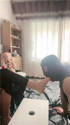 图片[10]_【暴荔姐姐】闻棉袜/踩踏喂食/叼鞋/恋足舔_HD绳艺资源