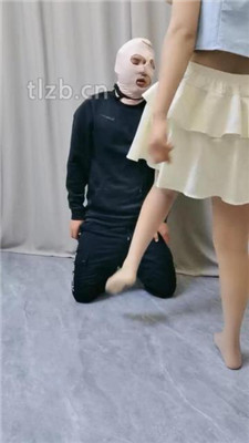 图片[11]_【瑶瑶】长靴踩狗头碾压/舔脏鞋/品尝肉丝脚/踩踏_HD绳艺资源