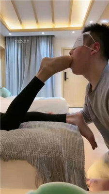 图片[8]_【苒溪】品尝原味裸足/吸袜子/转胯/插嘴_HD绳艺资源