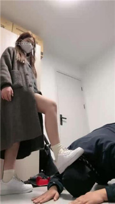 图片[15]_【樱子大人】骑马-舔空军一号棉袜-臭脚捂脸-转胯【上】_HD绳艺资源