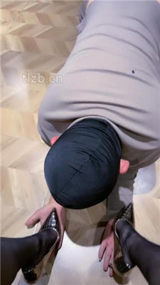 图片[13]_【陈莹斯】体罚狗-捂手窒息/揪耳朵/艺术喝洗脚水-黑丝脚制裁_HD绳艺资源