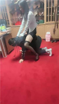 图片[8]_【亿姐】黑丝高跟-骑马踩踏训练/喂口水【完整版】_HD绳艺资源