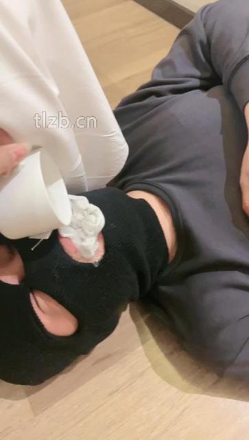 图片[11]_【绝美兔绳艺导师】跪舔脏长靴臭白袜/品尝裸足_HD绳艺资源