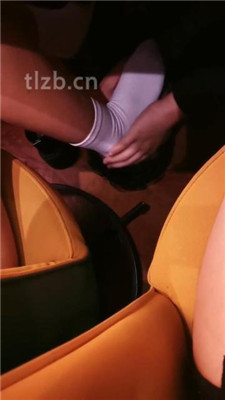 图片[6]_【扫楼小神】女仆店两个小姐姐无意识脚垫_HD绳艺资源