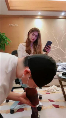 【奈奈子大人】转胯爬行/黑丝高跟踩虐_HD绳艺资源