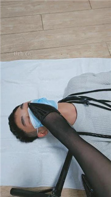 图片[3]_【苏琪姐姐】黑丝高跟裸足恋足舔_HD绳艺资源