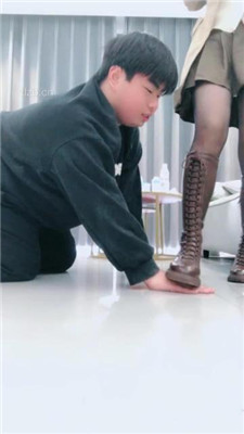 图片[4]_【伊柔】长靴御姐S-踩狗头/原味脚窒息/脚喂食_HD绳艺资源