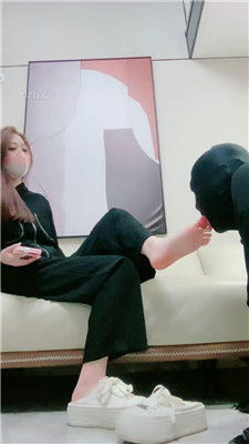 图片[7]_【小软】夜店回来让狗舔脏鞋底/伺候沐足_HD绳艺资源