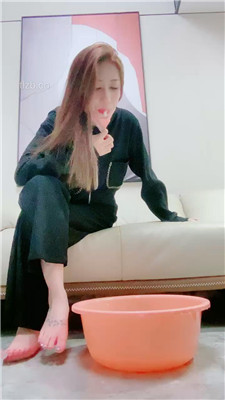 图片[12]_【小软】夜店回来让狗舔脏鞋底/伺候沐足_HD绳艺资源