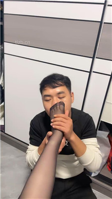 图片[9]_【六月】迷恋黑丝美腿的贱奴_HD绳艺资源